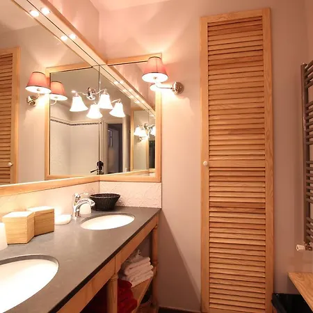 Belle Elysee Apartment Paris