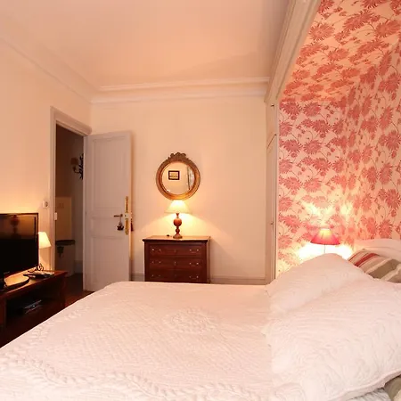 Belle Elysee Apartment Paris